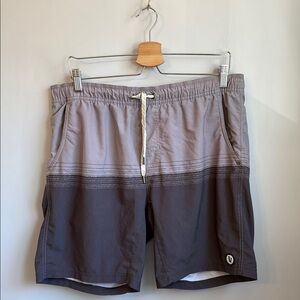 Vuori Kore Lined Gray Stripe Shorts SZ L
